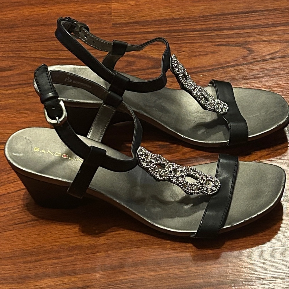 Bandolino Rhinestone T-Strap Low Wedge Sandals Sz 8 1/2
